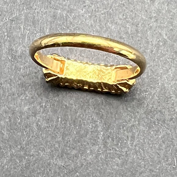 Womens Fashion Band Ring Gold Tone Two Row Clear Crystal Size 8 3/4 - Picture 8 of 8